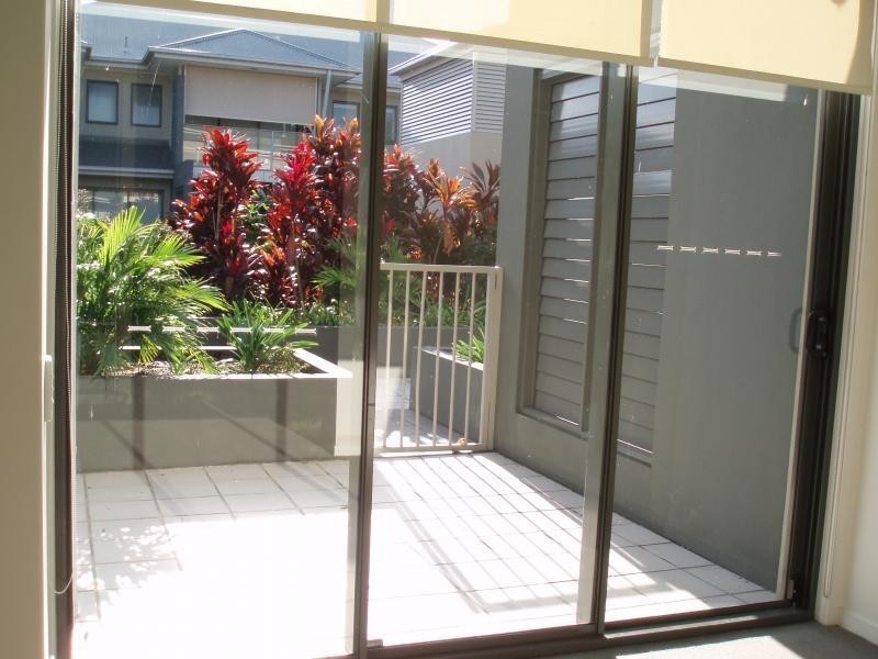 45 Bundall Rd, Bundall QLD 4217