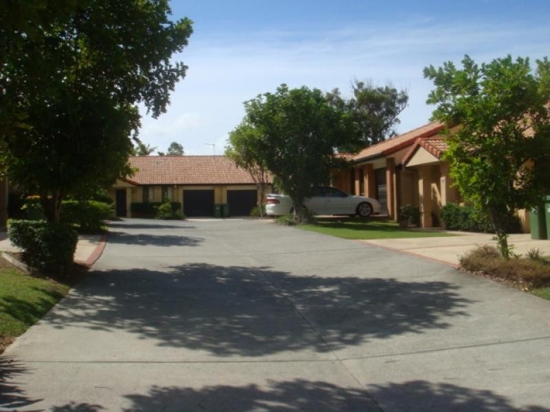 20 BROWN STREET, Labrador QLD 4215