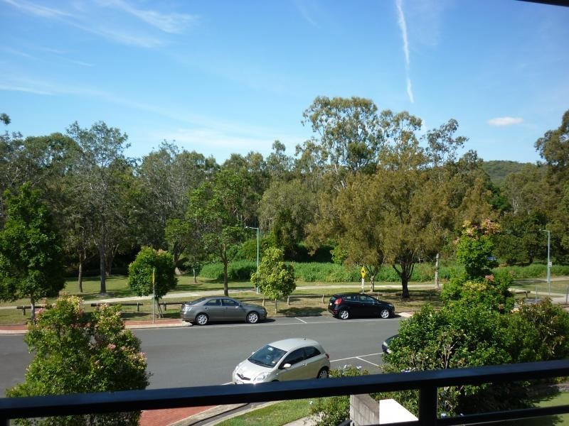 16 Surbiton Court, Carindale QLD 4152