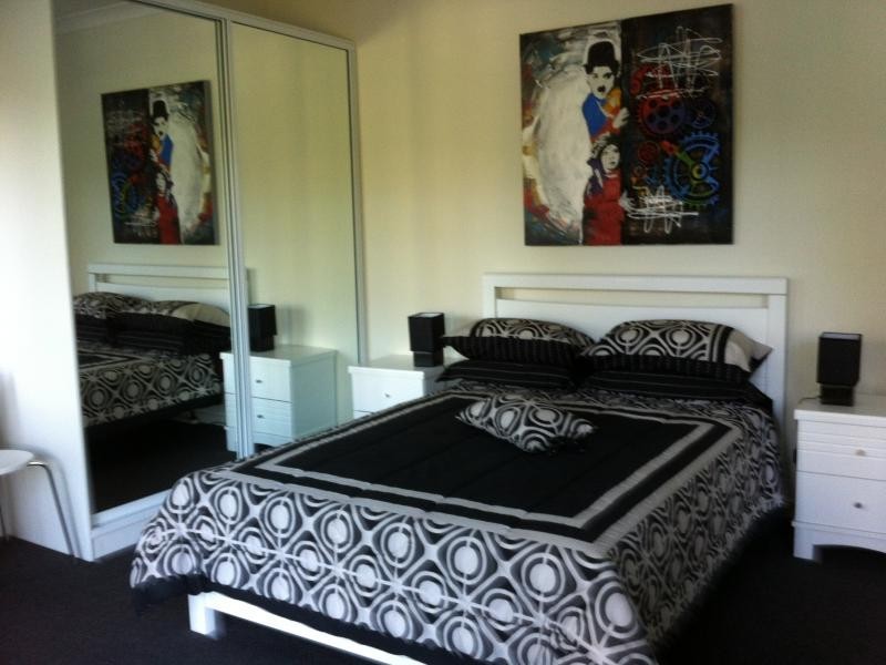 16 Surbiton Court, Carindale QLD 4152