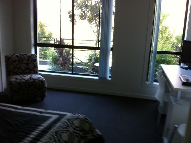 16 Surbiton Court, Carindale QLD 4152