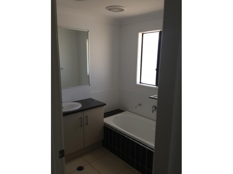 38 Brays Road, Murrumba Downs QLD 4503