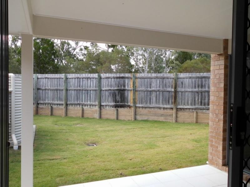 230 Pulgul St, Urangan QLD 4655