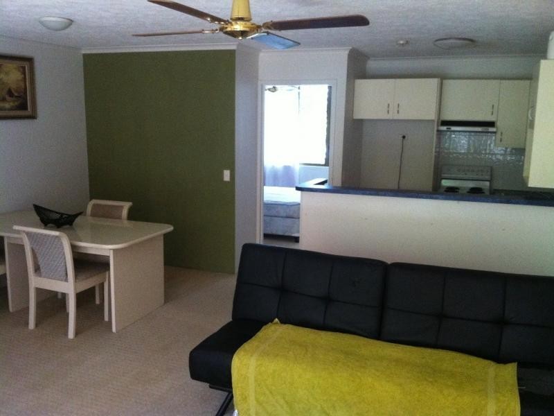 38 Enderley Ave, Surfers Paradise QLD 4217