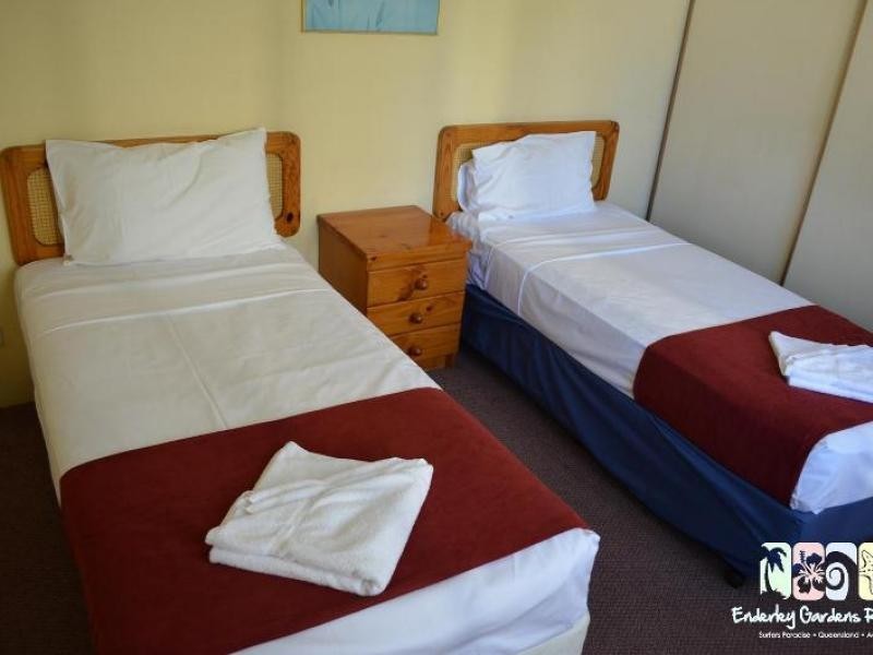 38 Enderley Ave, Surfers Paradise QLD 4217