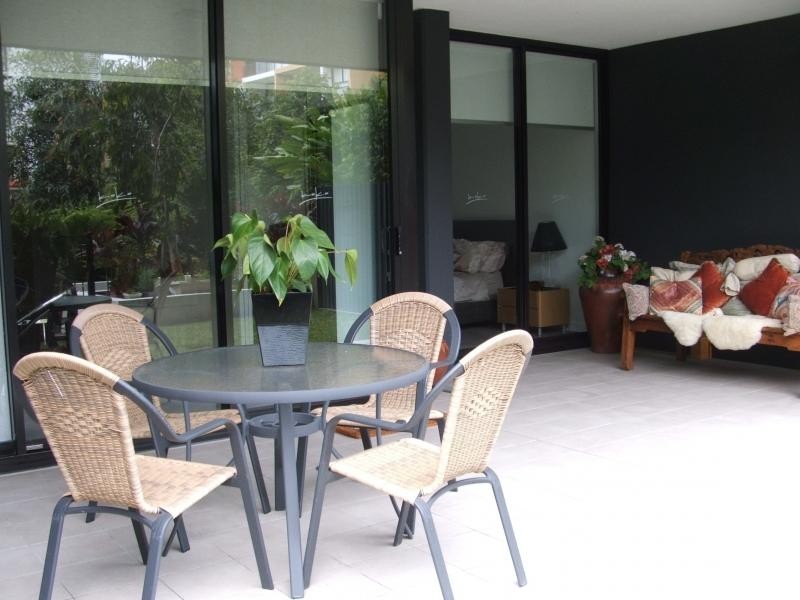 10 Pidgeon Close, West End QLD 4101