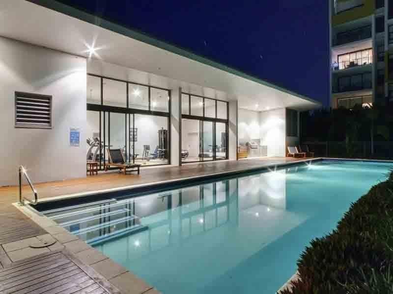 10 Pidgeon Close, West End QLD 4101