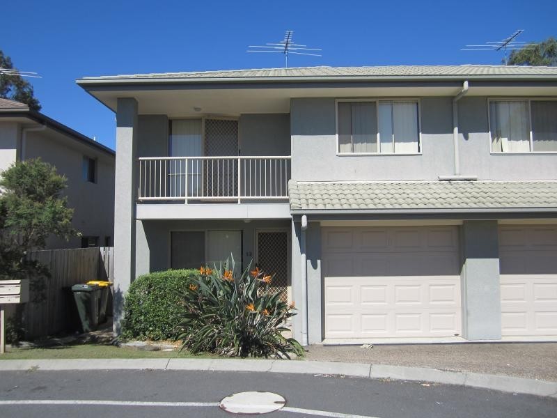 12 Johnston Street, Carina QLD 4152