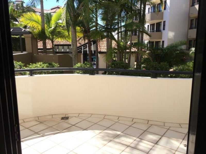 392-398 Marine Parade, Labrador QLD 4215