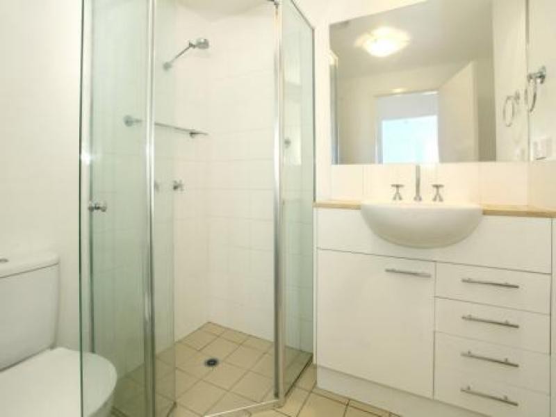 98 University Drive, Varsity Lakes QLD 4227