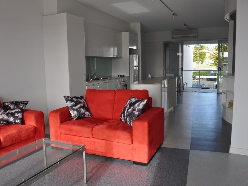 98 University Drive, Varsity Lakes QLD 4227