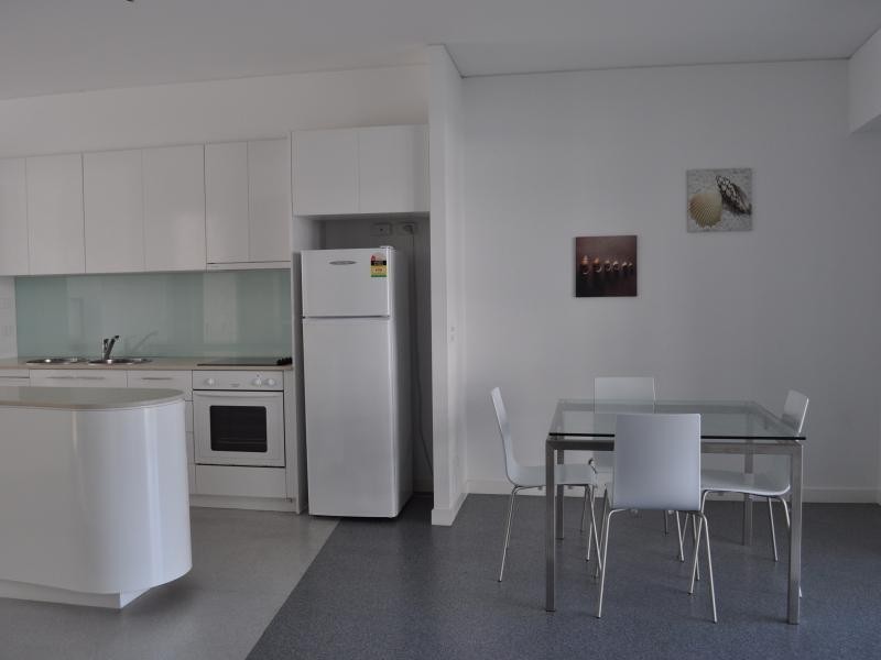 98 University Drive, Varsity Lakes QLD 4227