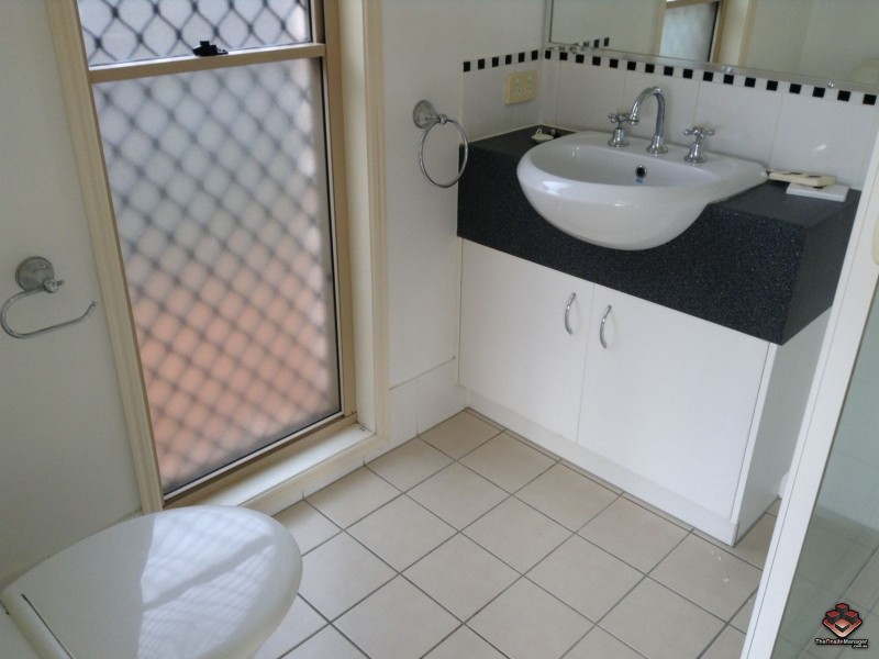 168 Lakeside, Springfield Lakes QLD 4300