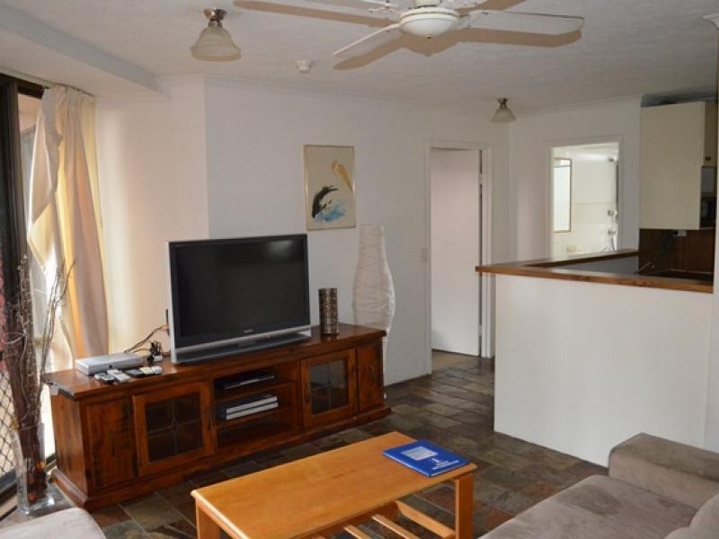 38 Enderley Ave, Surfers Paradise QLD 4217