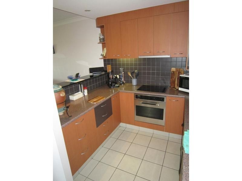 70 Norman Crescent, Norman Park QLD 4170