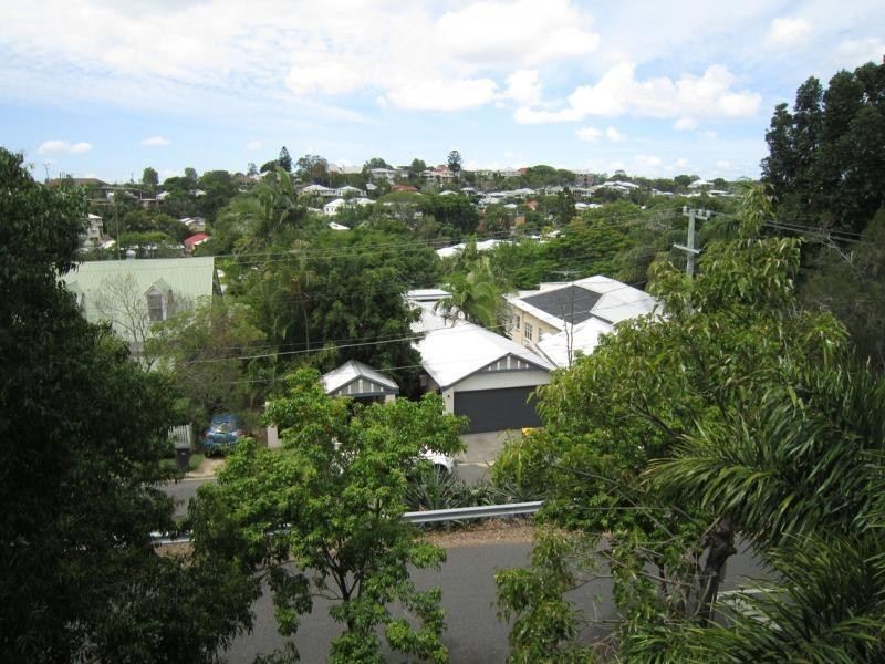 70 Norman Crescent, Norman Park QLD 4170