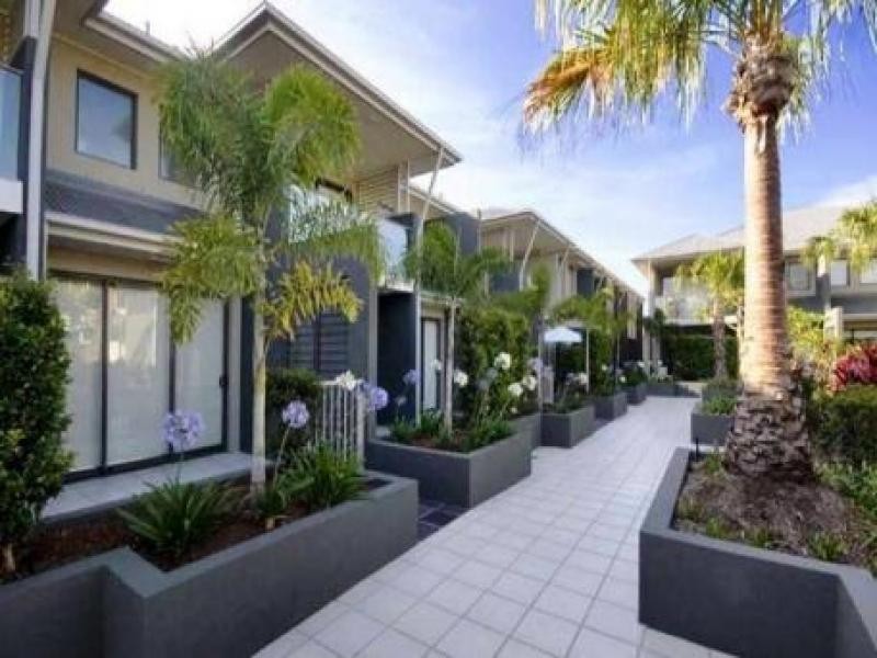 45 Bundall Rd, Bundall QLD 4217