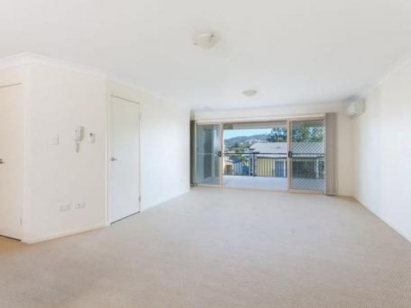 8 Mascar St, Upper Mount Gravatt QLD 4122