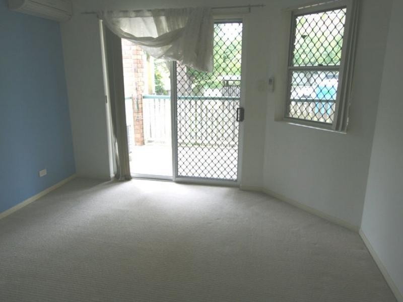 16 Wilkie Street, Yeerongpilly QLD 4105