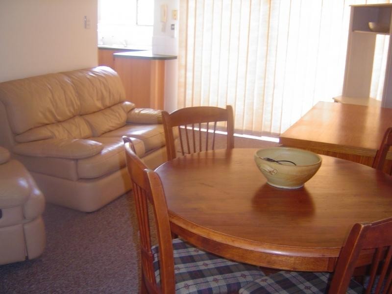 140 MARINE PARADE, Southport QLD 4215