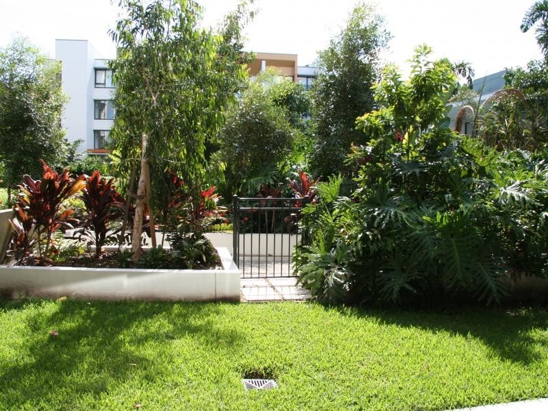 10 Pidgeon Close, West End QLD 4101