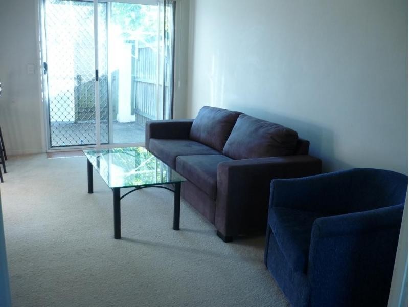 Ashmore QLD 4214