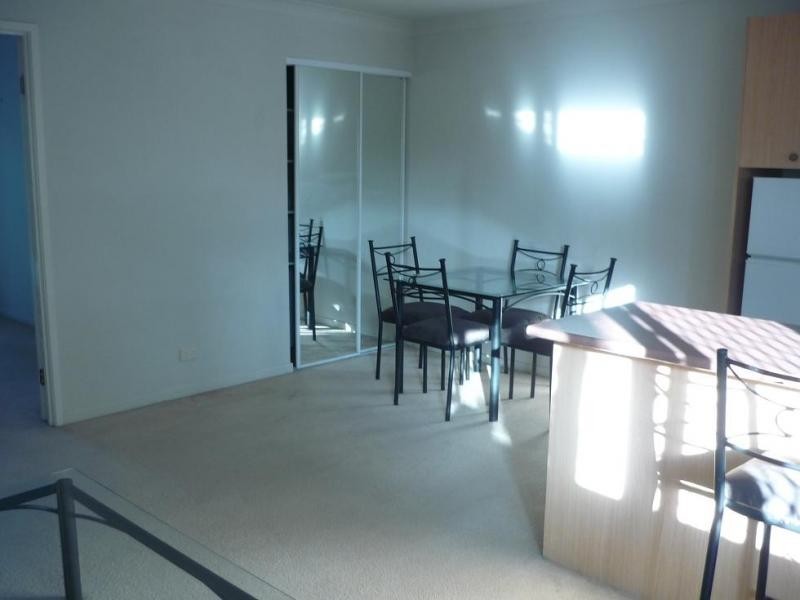 Ashmore QLD 4214