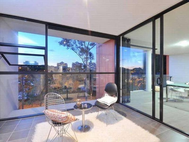 10 Pidgeon Close, West End QLD 4101