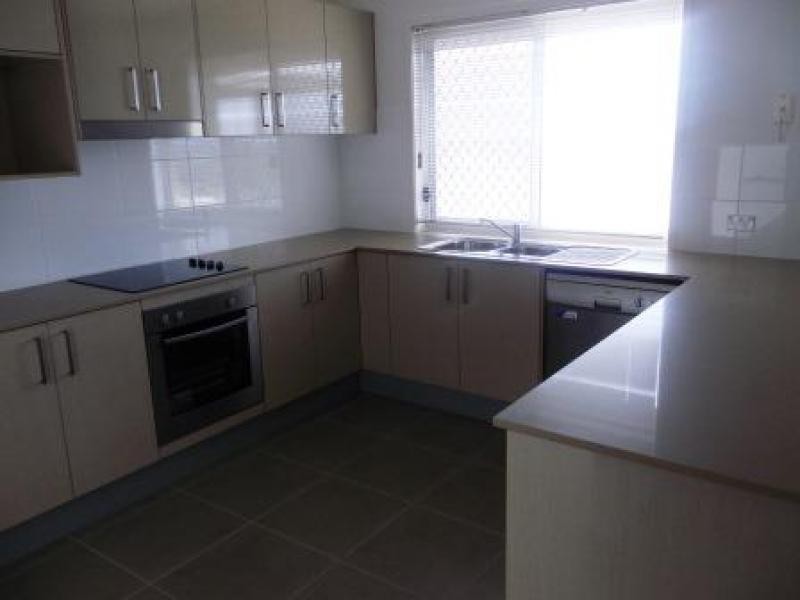 39 Sandy View Drive, Nikenbah QLD 4655