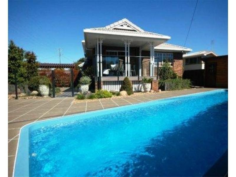 141 Cypress Street, Urangan QLD 4655