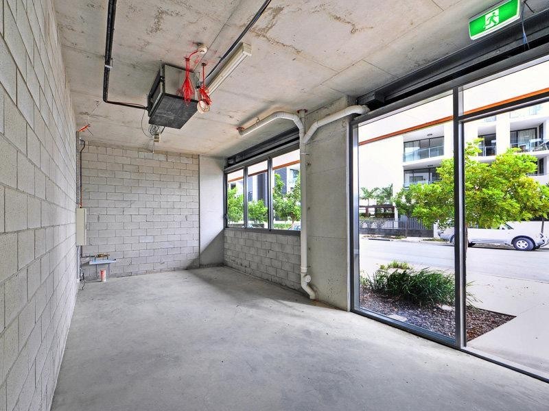 4203 Sunset Avenue, Paradise Point QLD 4216