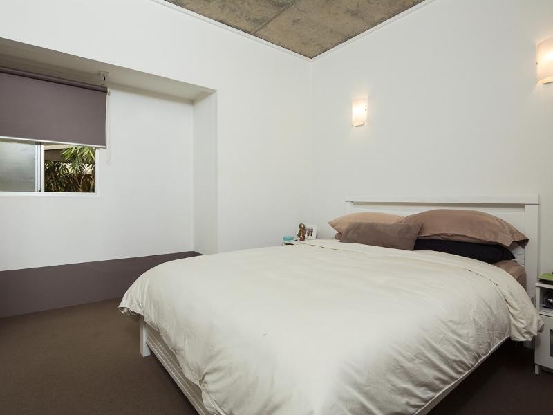 8 Skyring Terrace, Teneriffe QLD 4005