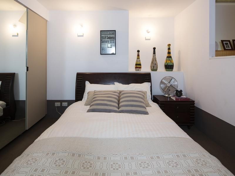 8 Skyring Terrace, Teneriffe QLD 4005