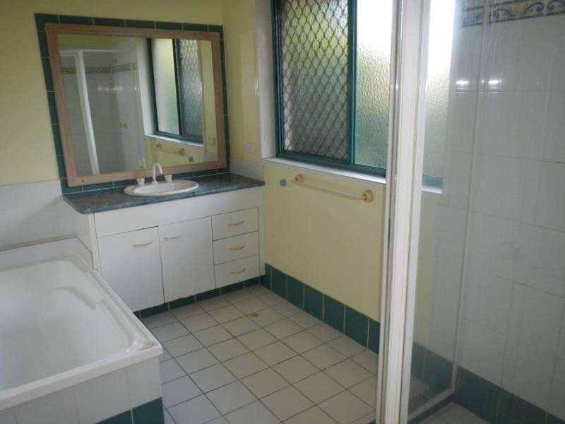 28 Ancona St, Carrara QLD 4211