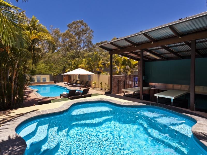 80 Moolyyir Steet, Urangan QLD 4655