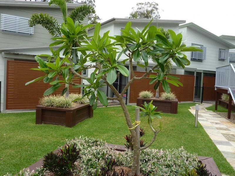 28 CASTELLO CIRCUIT, Varsity Lakes QLD 4227