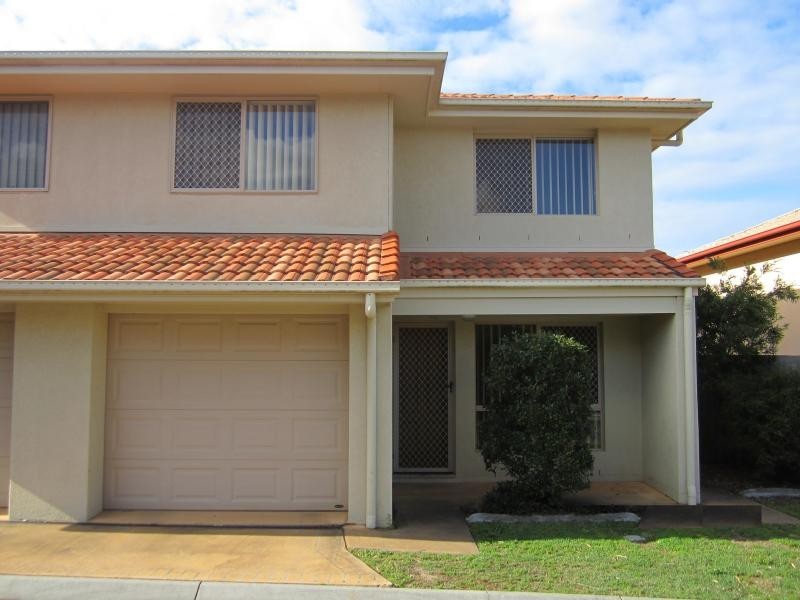 24 Johnston Street, Carina QLD 4152