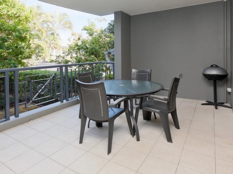 21 Miles St, Clayfield QLD 4011
