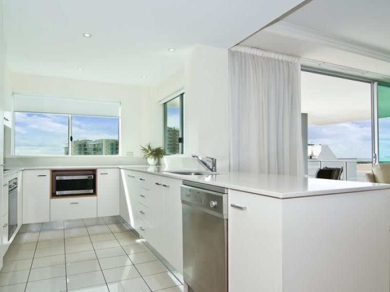 1 Duporth Avenue, Maroochydore QLD 4558