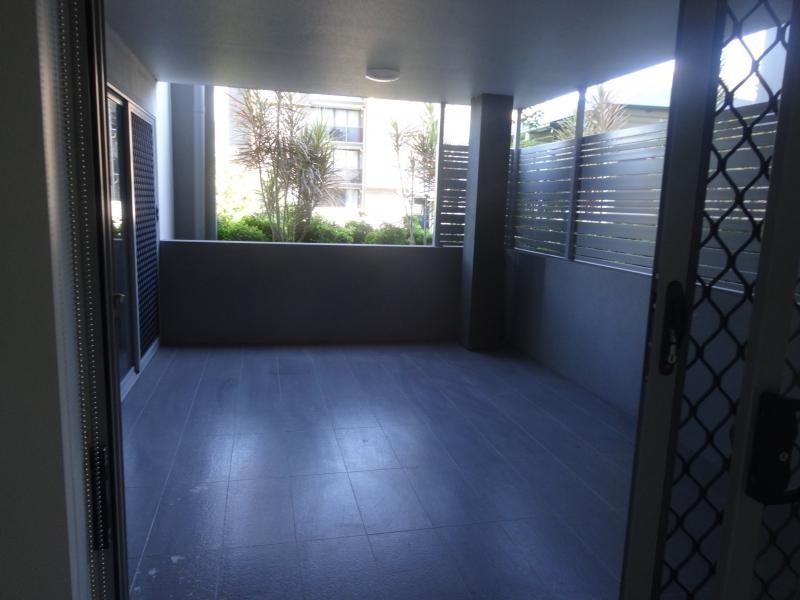 28 Carl Street, Woolloongabba QLD 4102