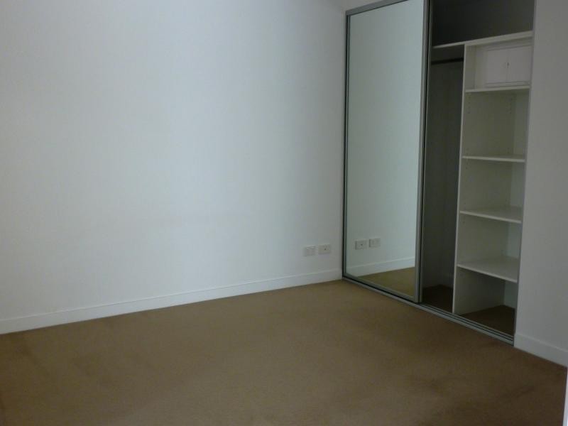 10 Pidgeon Close, West End QLD 4101