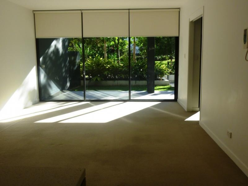 10 Pidgeon Close, West End QLD 4101