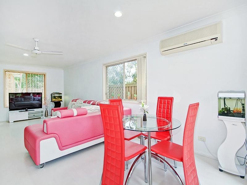 70 Allingham St, Kuraby QLD 4112