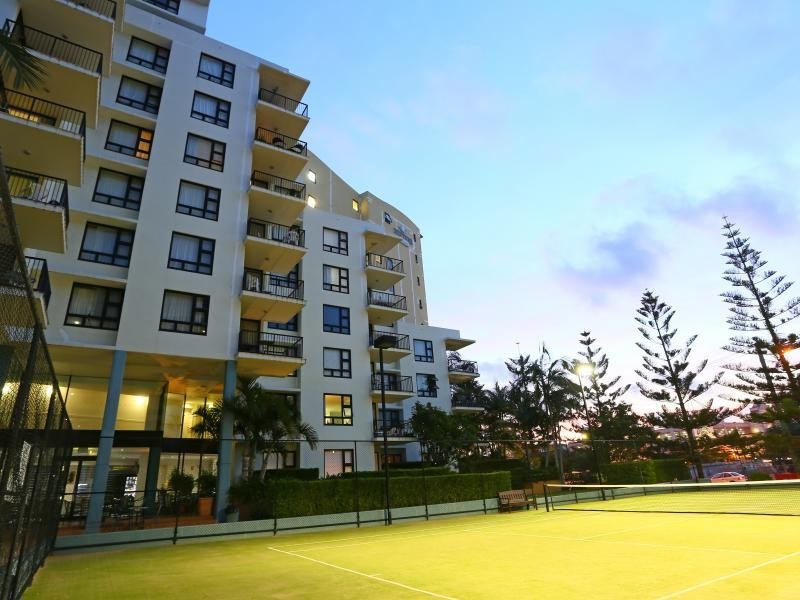 32 Surf Parade, Broadbeach QLD 4218