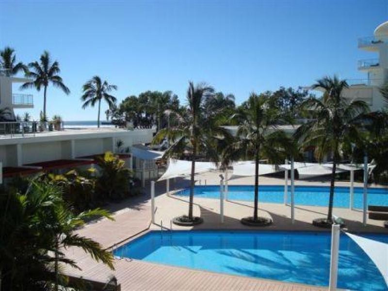 569 The Esplanade, Urangan QLD 4655