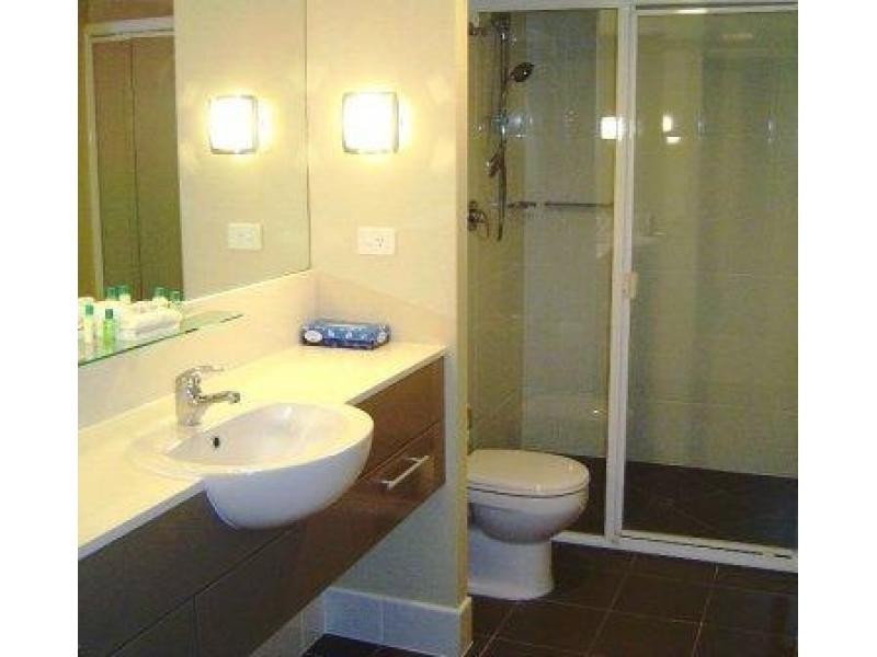 569 The Esplanade, Urangan QLD 4655