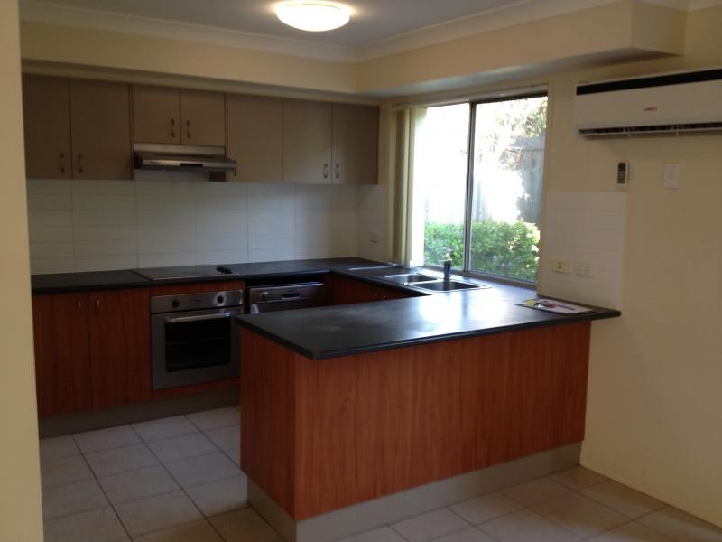 35 Johnston Street, Carina QLD 4152