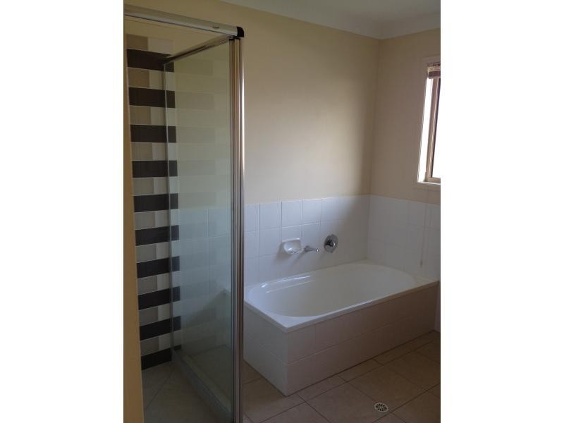 35 Johnston Street, Carina QLD 4152