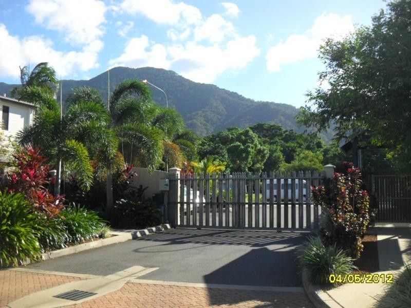 434-446 Kamerunga Rd, Redlynch QLD 4870