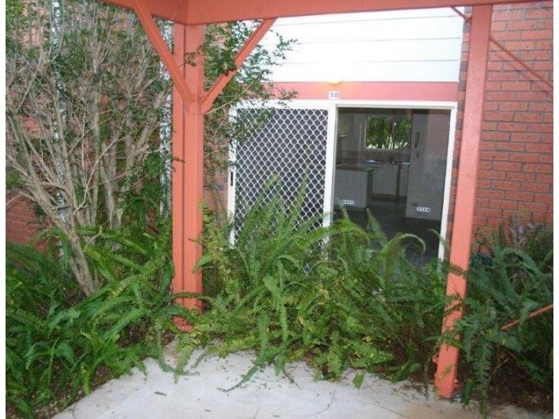 60 Whitby, Southport QLD 4215